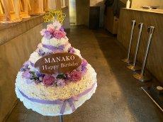 画像2: まなこ様のbirthday LIVE公演祝いフラワーケーキ3段 アレンジメント  (2)
